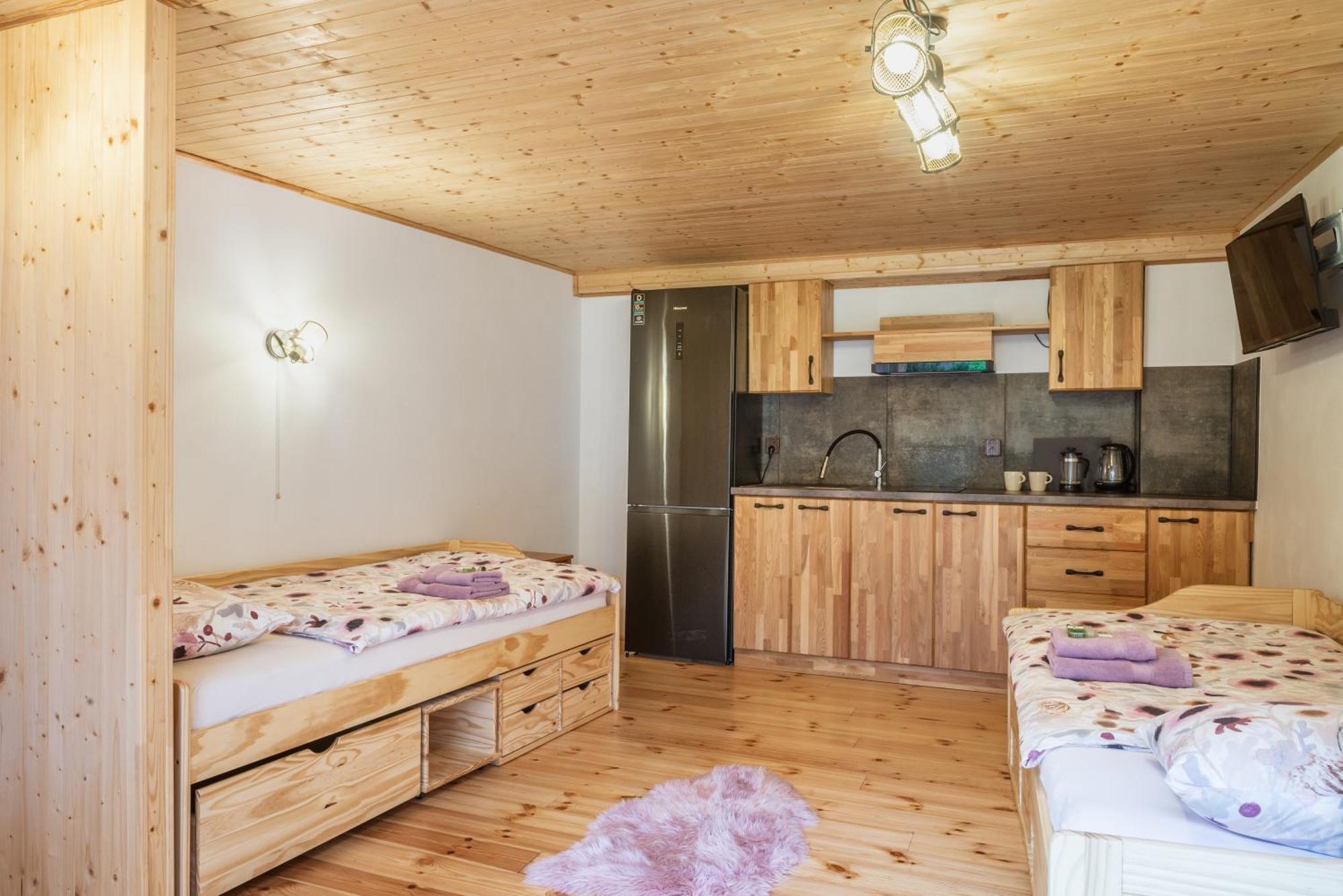 Statek U Dubu Hotel Svojetin Ngoại thất bức ảnh